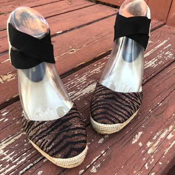 Adrienne Vittadini Animal  Print Women’s Summer Wedges Sandals - Picture 4 of 8